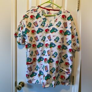 Veggie tails scrub top. Size XL